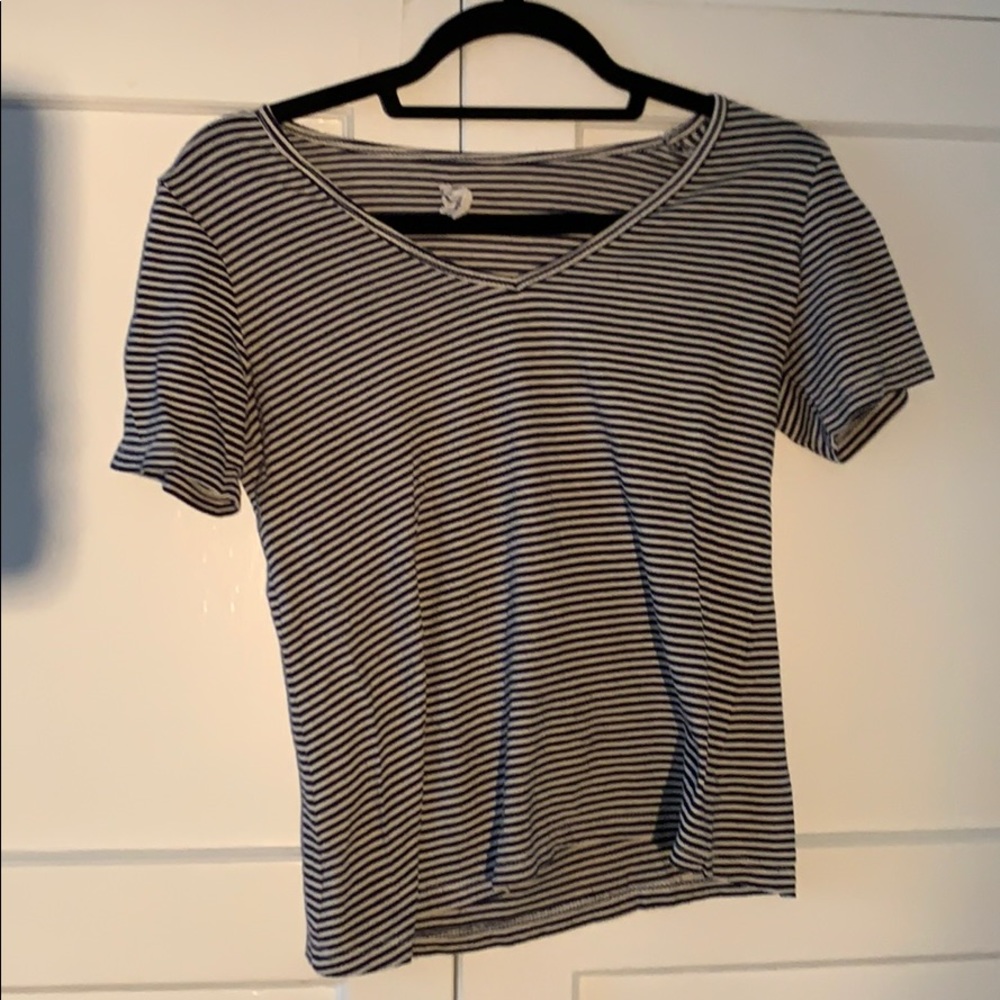 Cute vneck striped T-shirt
